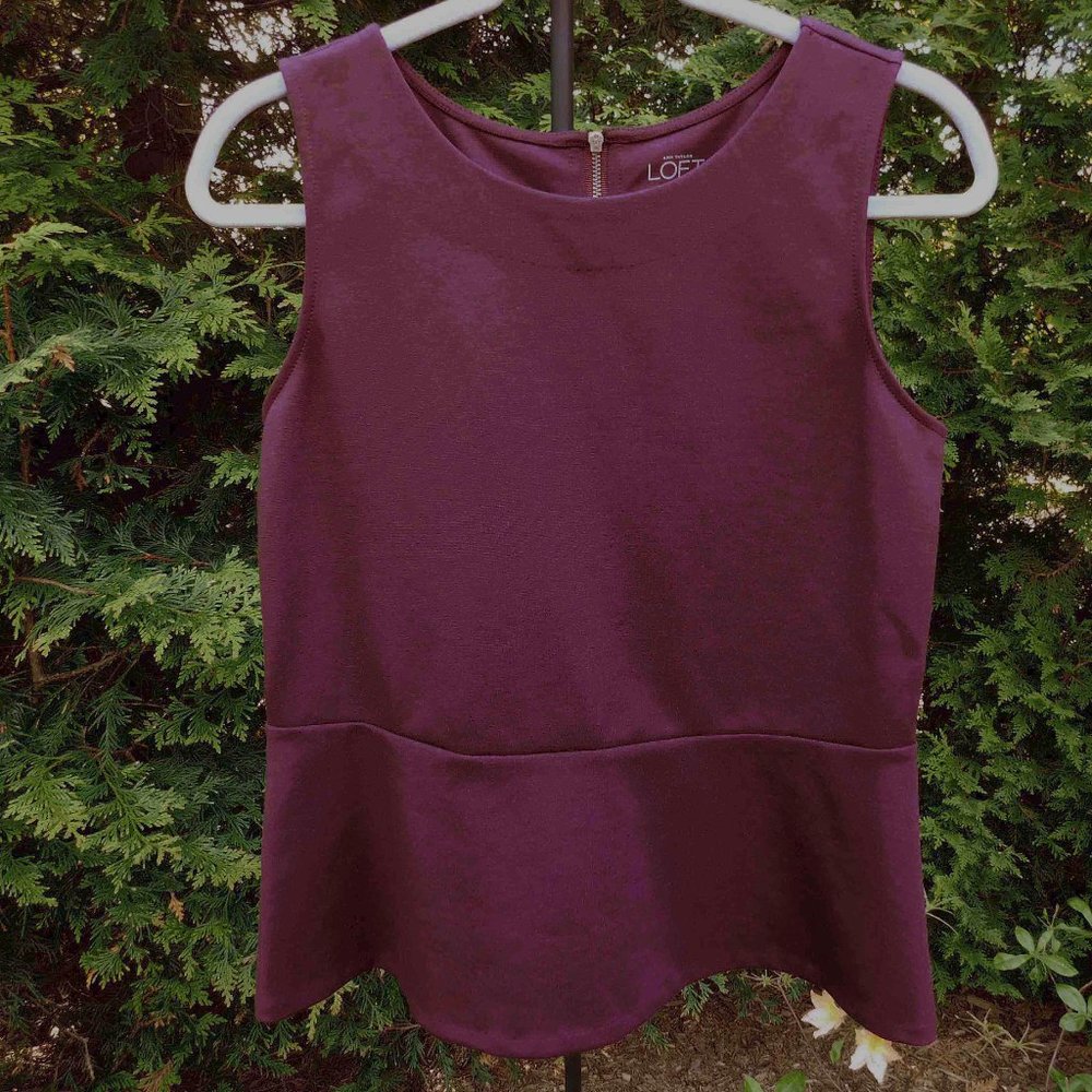 Loft Petites Sleeveless Peplum Top with Back Zipper SP/MP